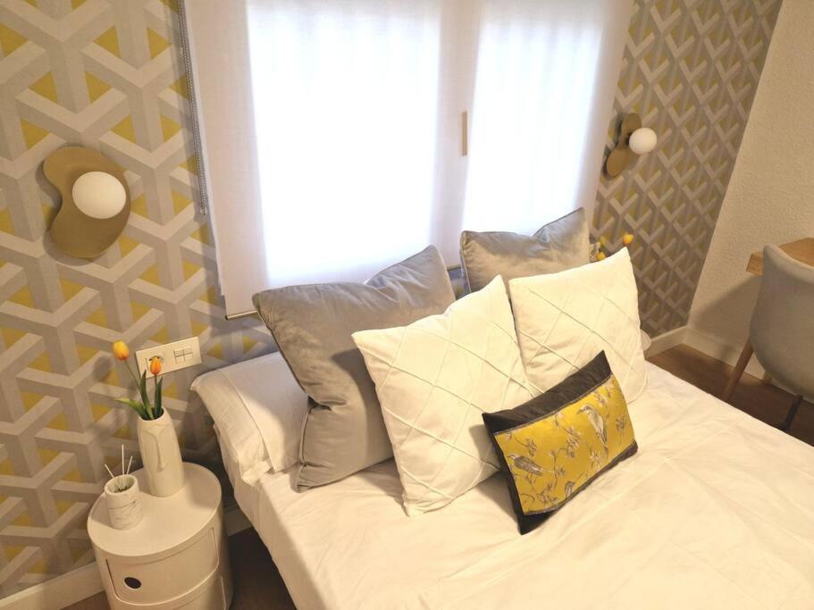 Ferienwohnung Apartamento Plaza Cervantes Jaén Exterior foto