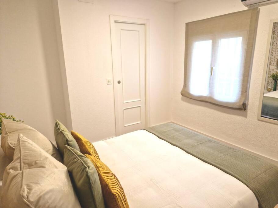 Ferienwohnung Apartamento Plaza Cervantes Jaén Exterior foto