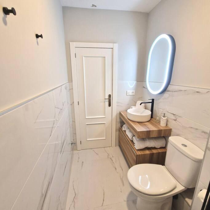 Ferienwohnung Apartamento Plaza Cervantes Jaén Exterior foto