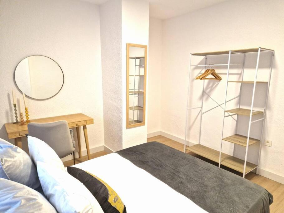Ferienwohnung Apartamento Plaza Cervantes Jaén Exterior foto